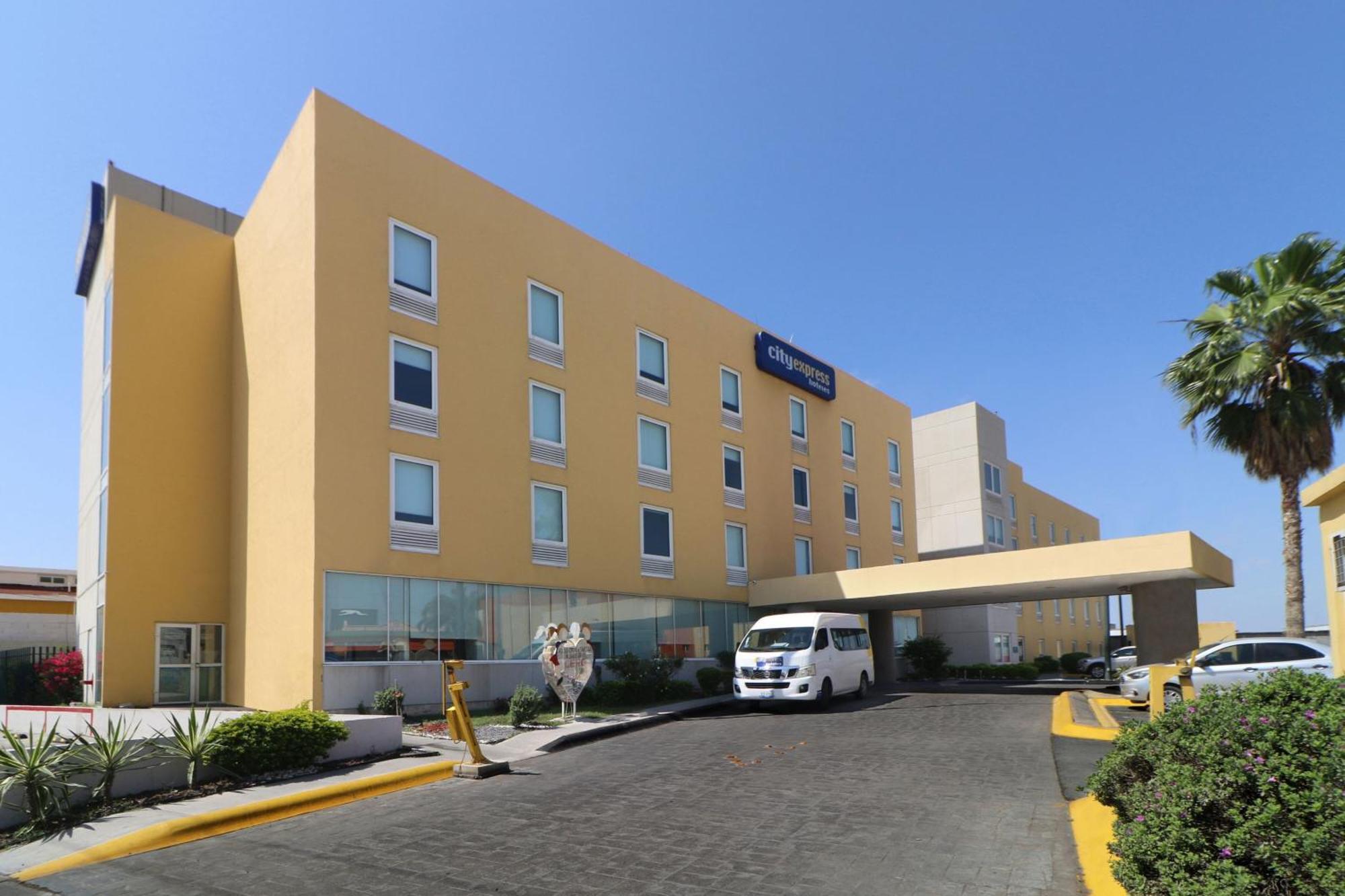 City Express By Marriott Nuevo Laredo Exterior foto