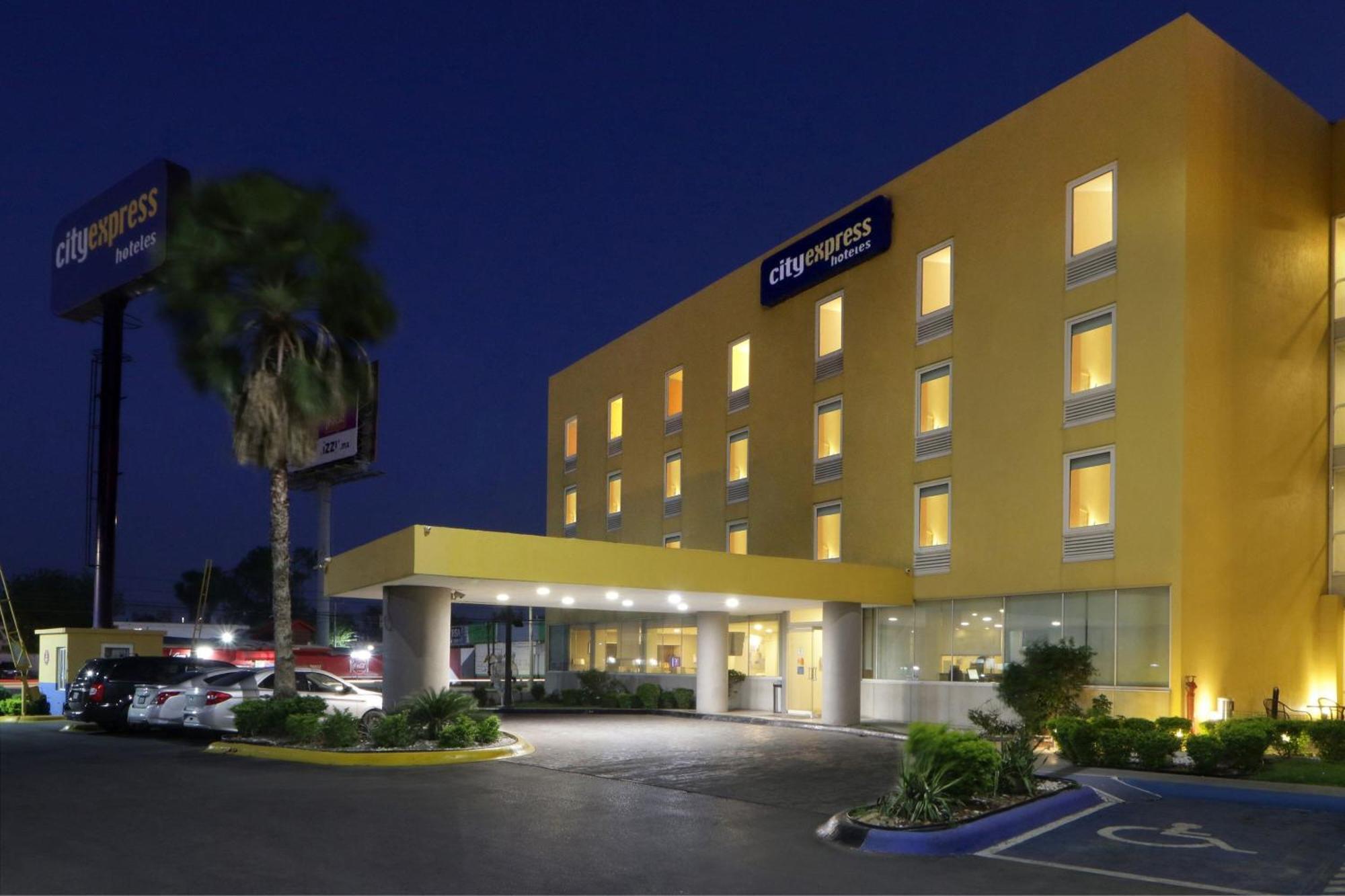 City Express By Marriott Nuevo Laredo Exterior foto
