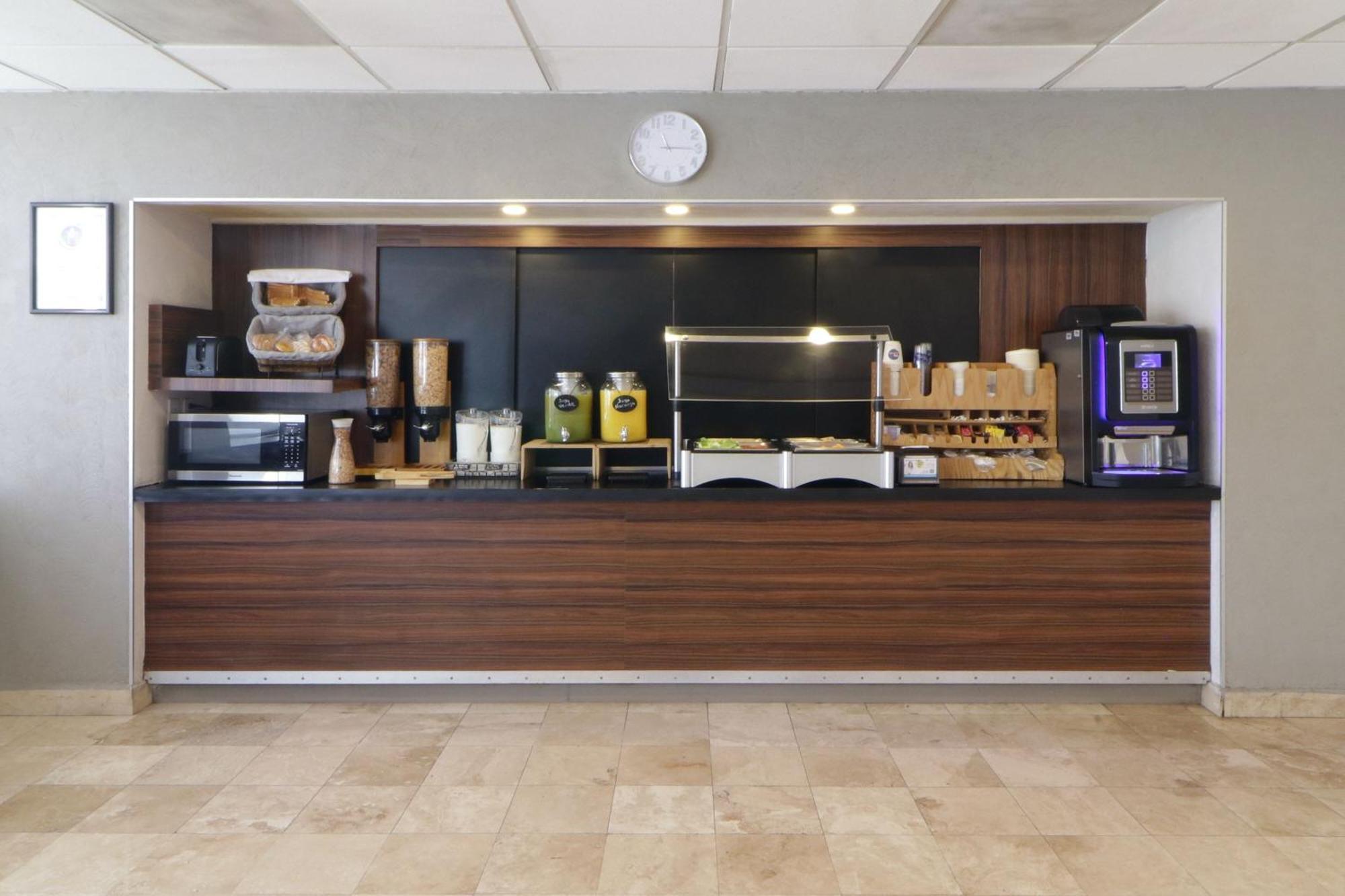 City Express By Marriott Nuevo Laredo Exterior foto